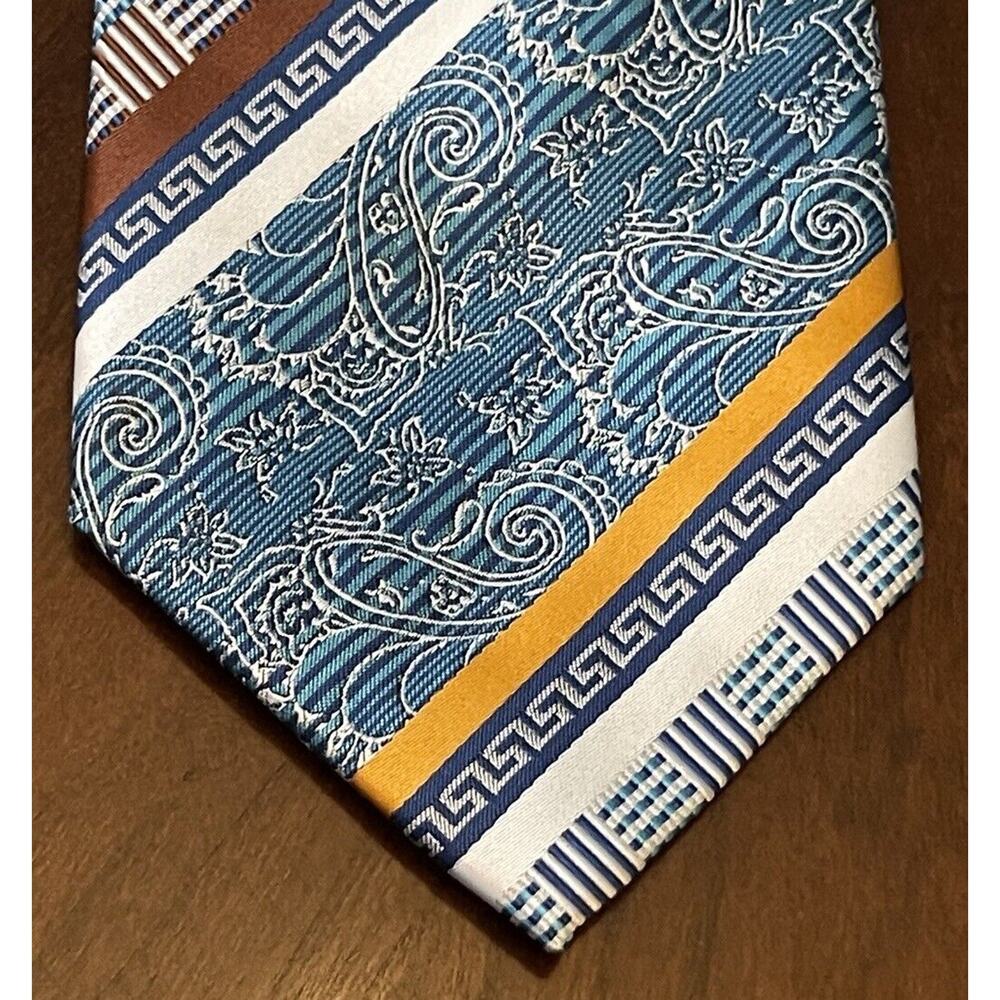 Daniel Ellissa Blue 100% Polyester Men’s Neck Tie Made In China
